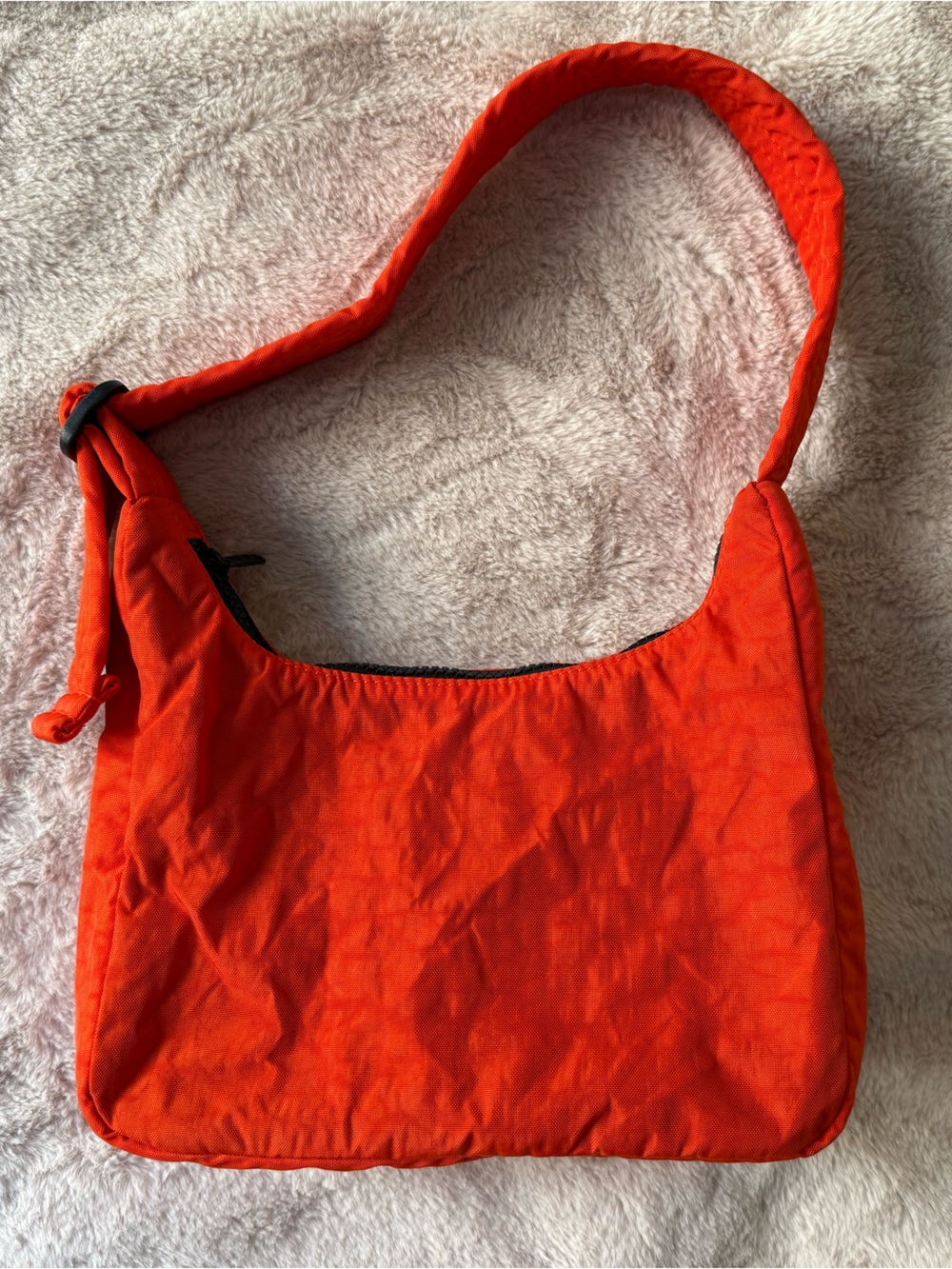 BAGGU Mini Nylon Shoulder Bag Tomato - Picture 10 of 16